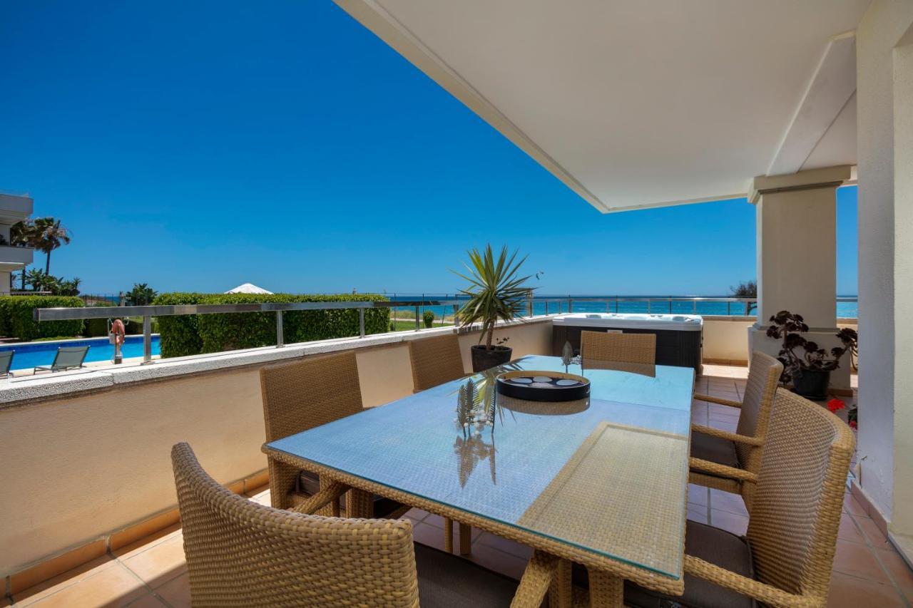 Appt 401-3-Bed-Heaven Beach-Paseo-All Year Heated Pool-Free Bikes Estepona Exterior foto