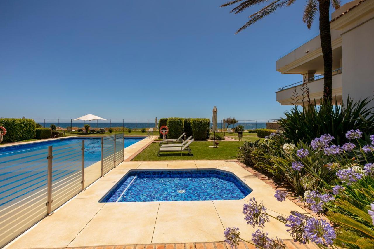 Appt 401-3-Bed-Heaven Beach-Paseo-All Year Heated Pool-Free Bikes Estepona Exterior foto