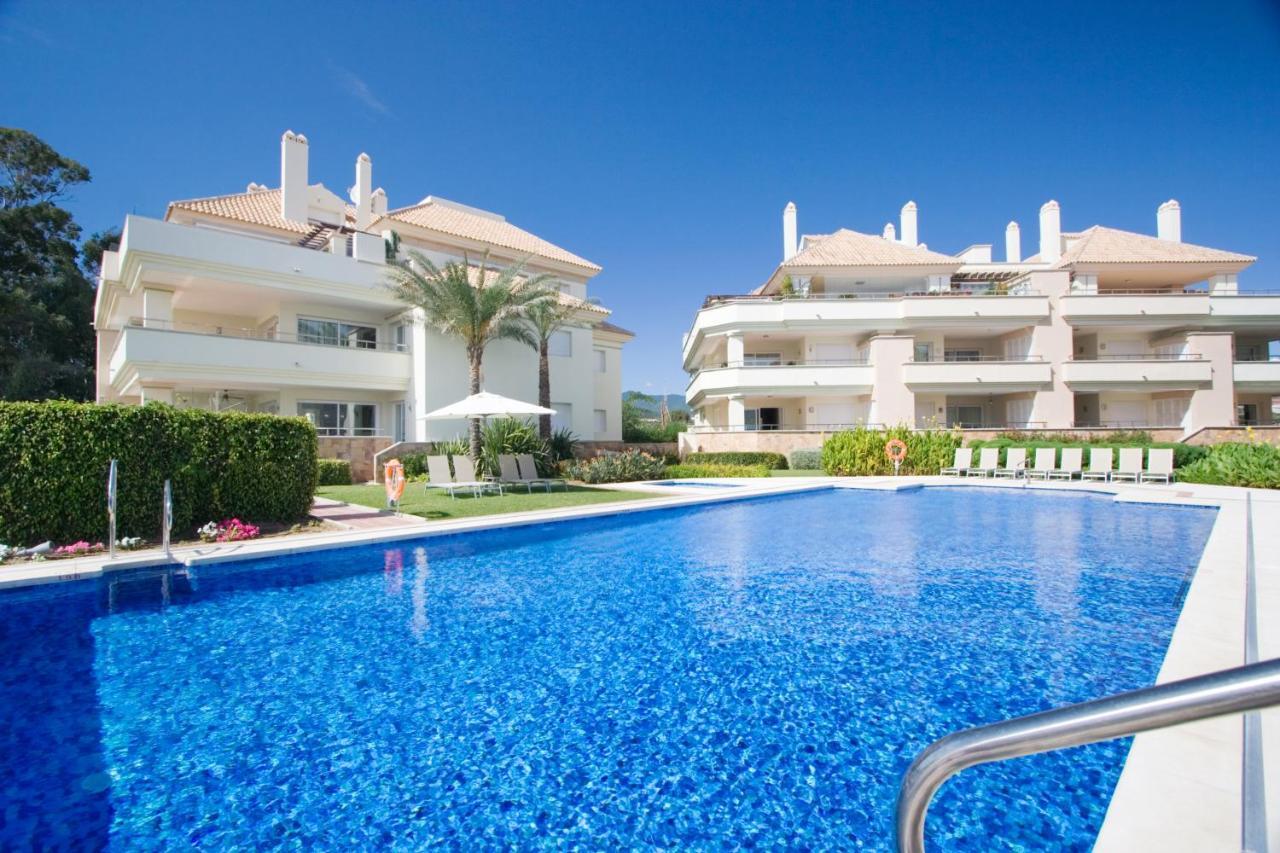 Appt 401-3-Bed-Heaven Beach-Paseo-All Year Heated Pool-Free Bikes Estepona Exterior foto